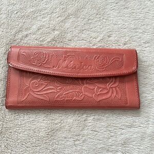 Elegant Floral Embossed Leather Wallet